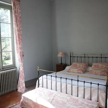 Chambres D'hotes D'arquier Oda ve Kahvaltı *